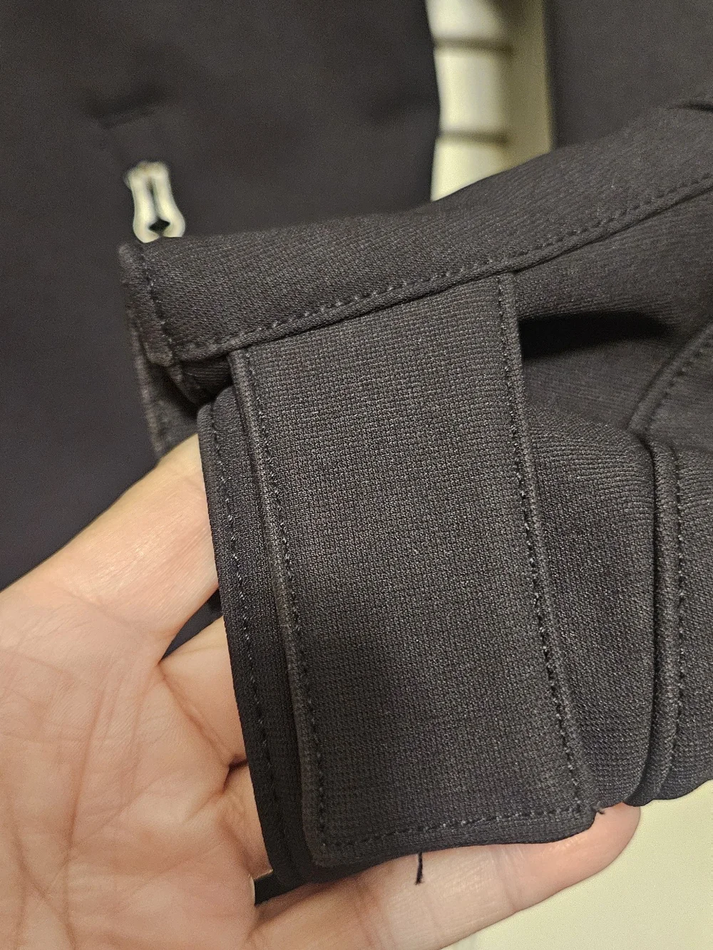 Carhartt men black